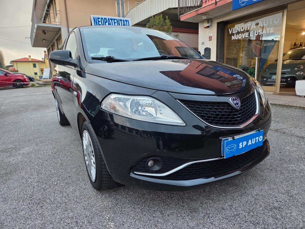 Lancia Ypsilon NEOPATENTATI - 2017