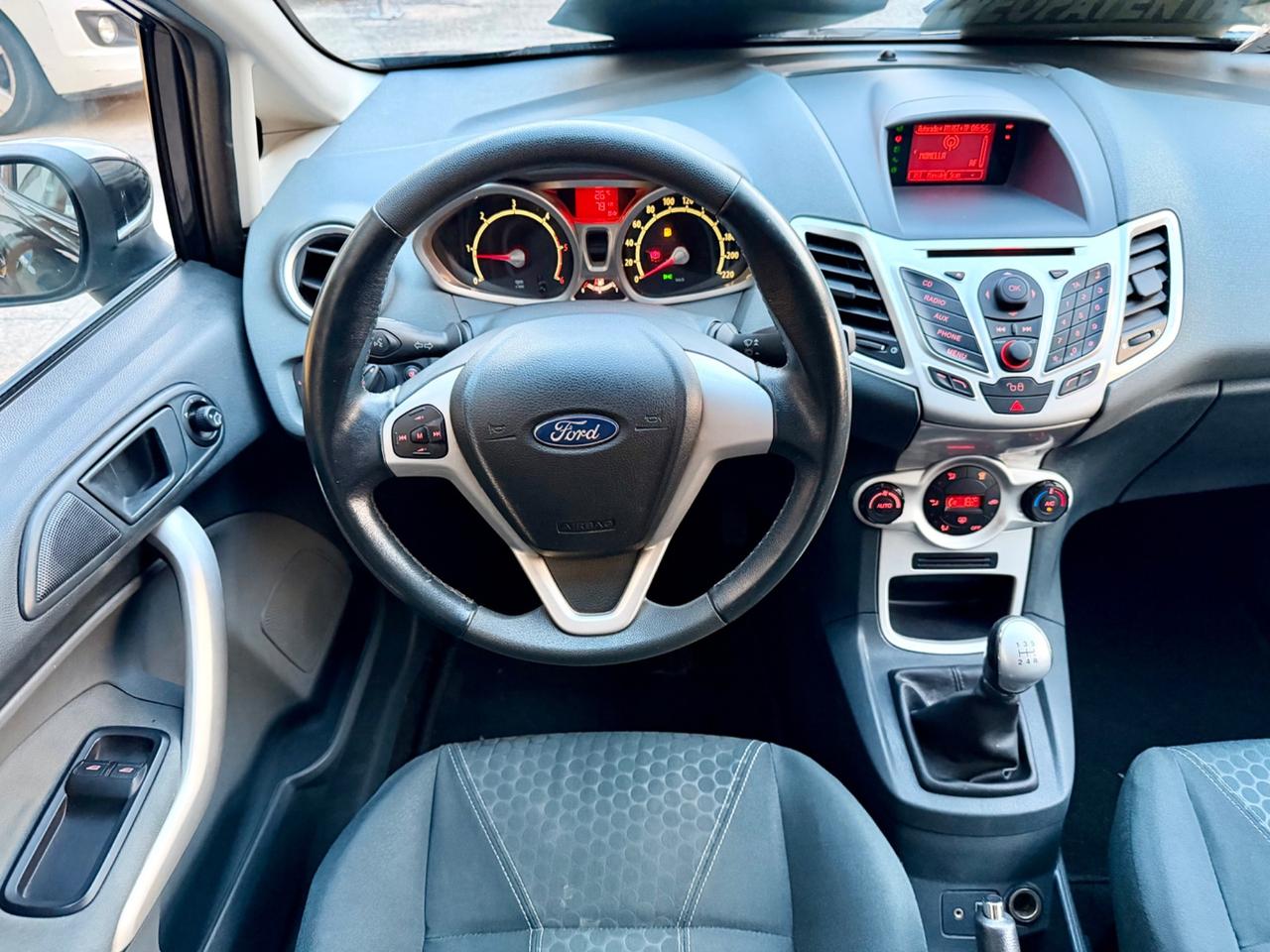 Ford Fiesta 1.4tdci 50kw Titanium OK NEOPATENTATI