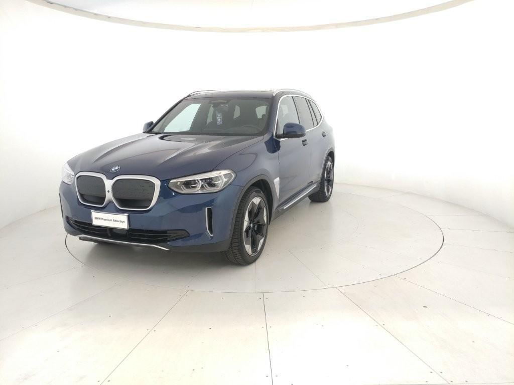 BMW iX3 BEV Impressive