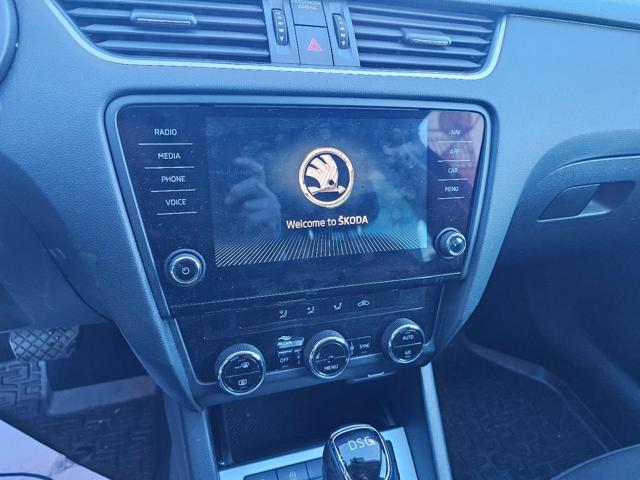 SKODA Octavia 1.5 DSG Wagon Executive G-Tec