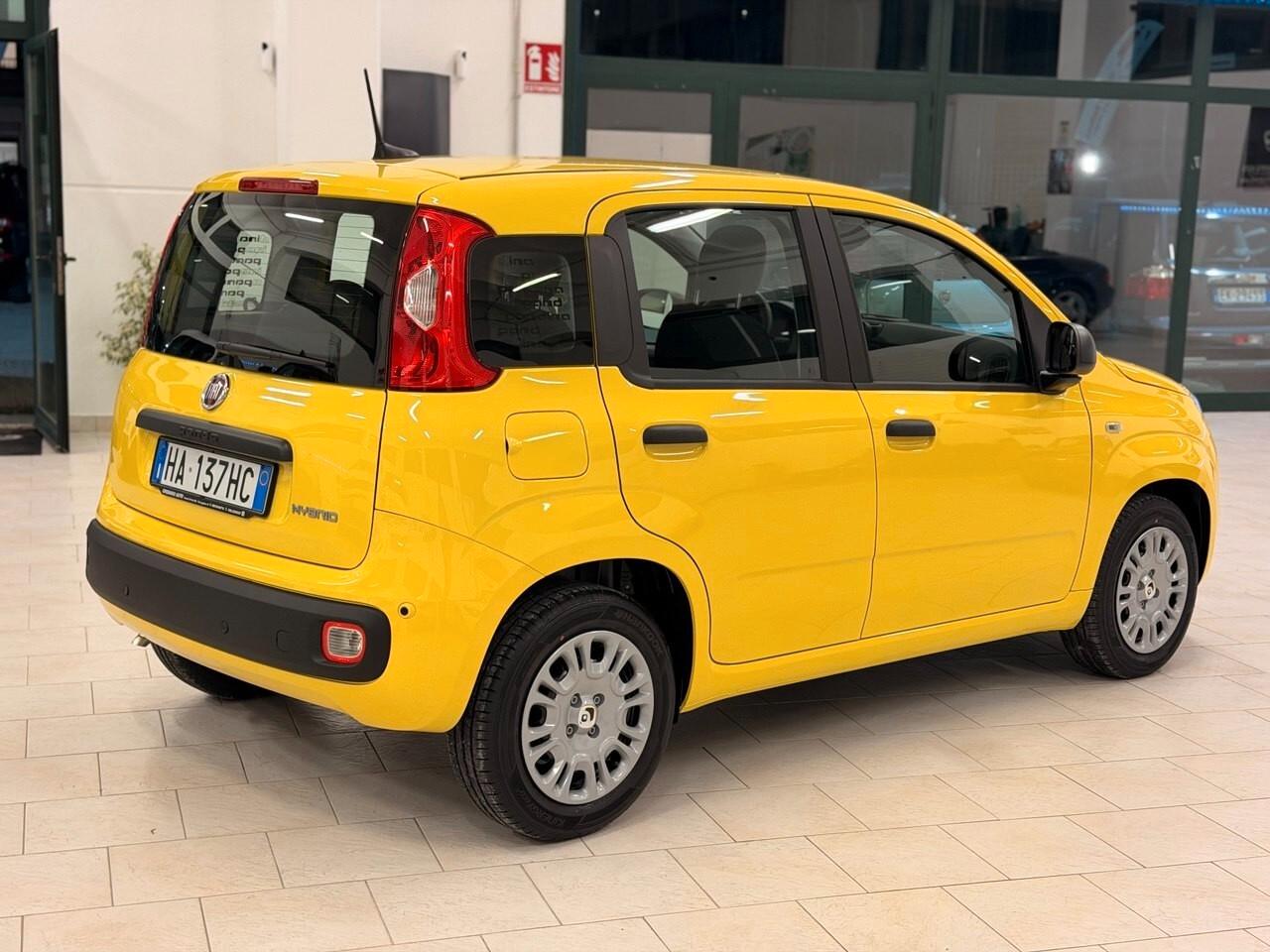 Fiat Panda 1.0 FireFly S&S Hybrid Pandina