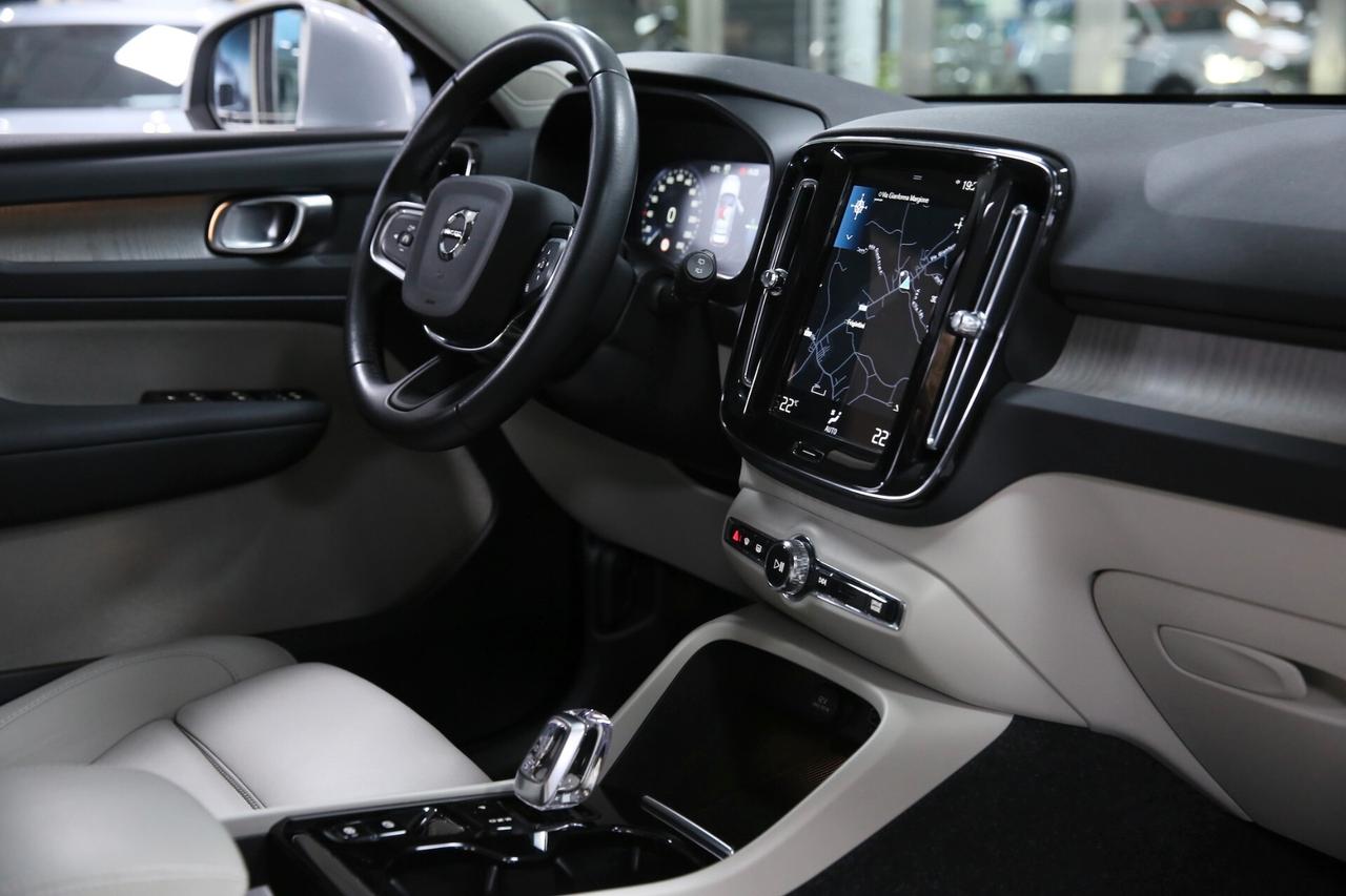 Volvo XC40 T5 Recharge Plug-in Hybrid Inscription auto