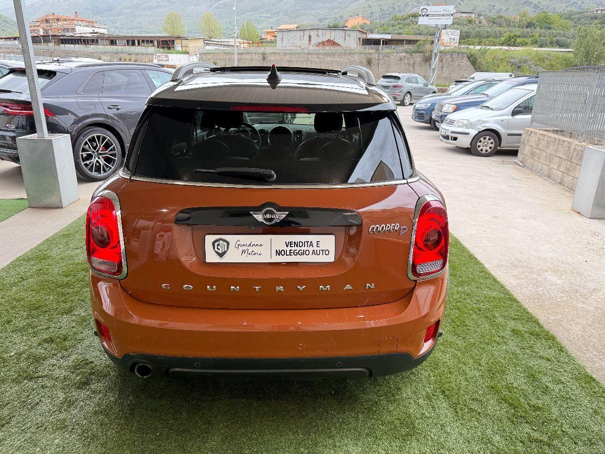 MINI - Countryman Mini 2.0 Cooper D Hype