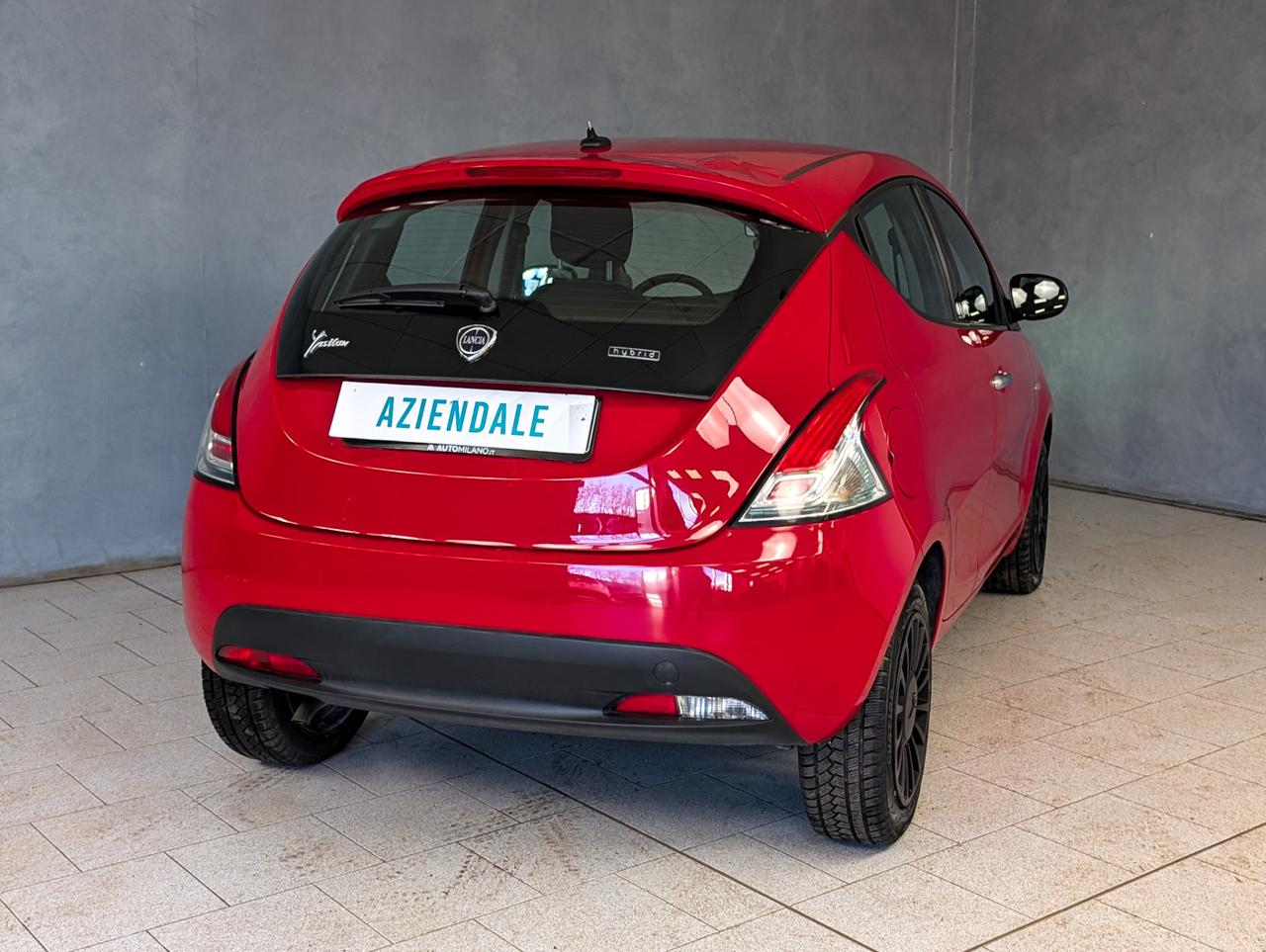 Lancia Ypsilon 1.0 Hybrid 70cv Silver