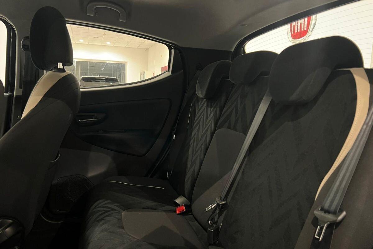 Lancia Ypsilon 0.9 TwinAir 85 CV 5 porte S&S DFN Gold