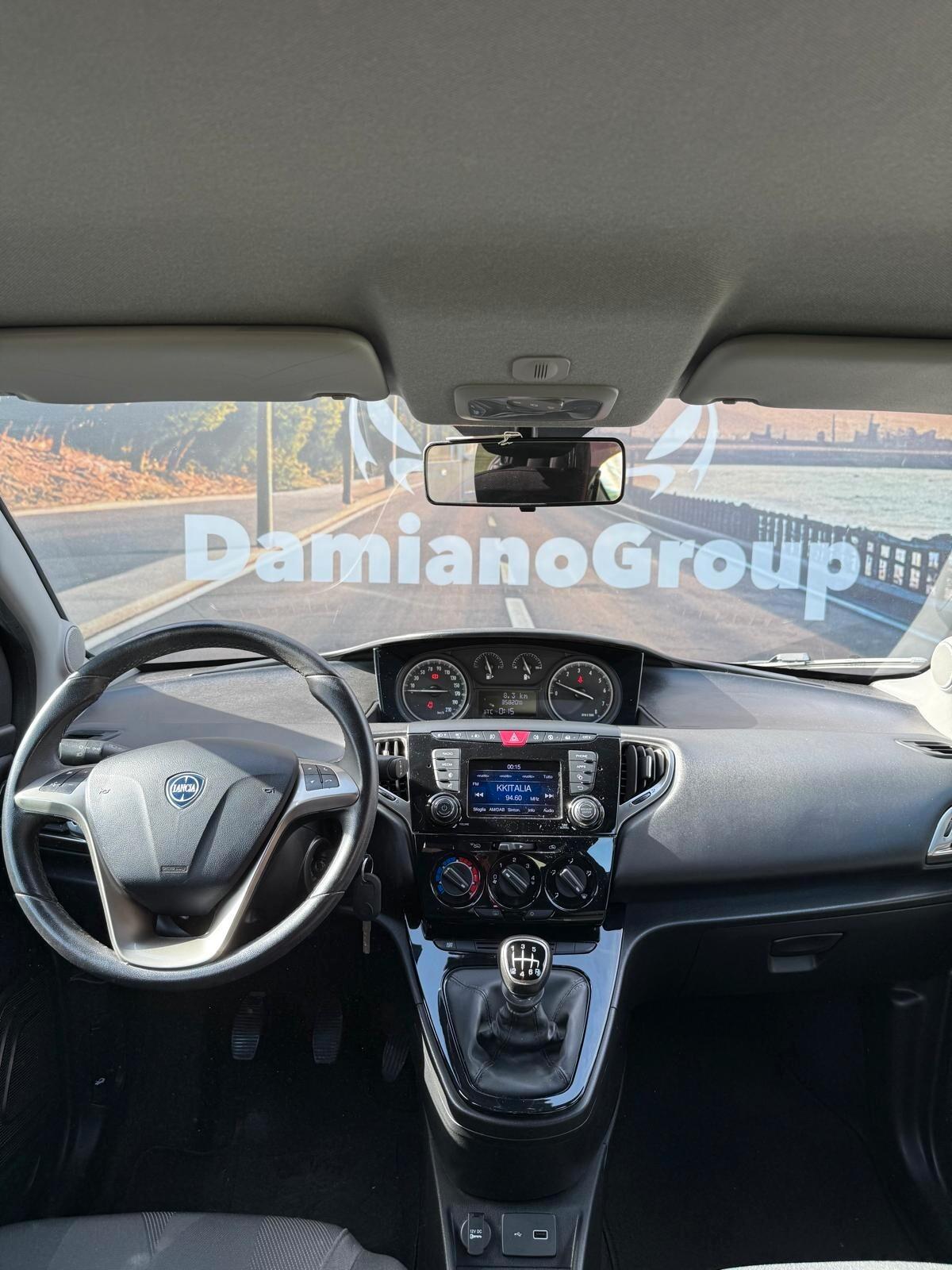 Lancia Ypsilon 1.0 FireFly 5 porte S&S Hybrid Ecochic Gold