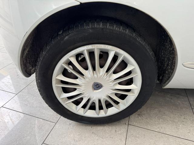 LANCIA Ypsilon 1.2 Argento
