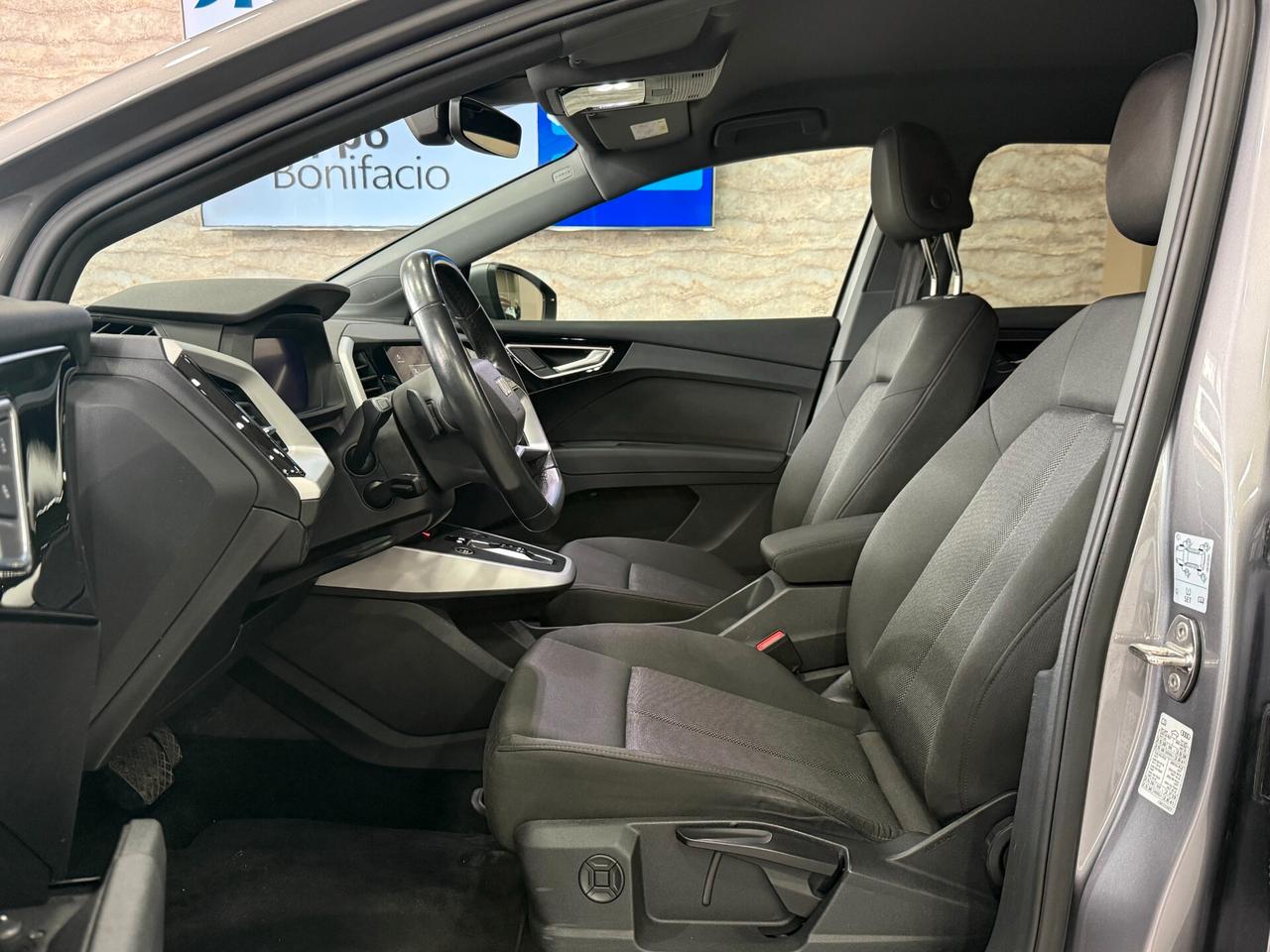 Audi Q4 35 e-tron Business Advanced