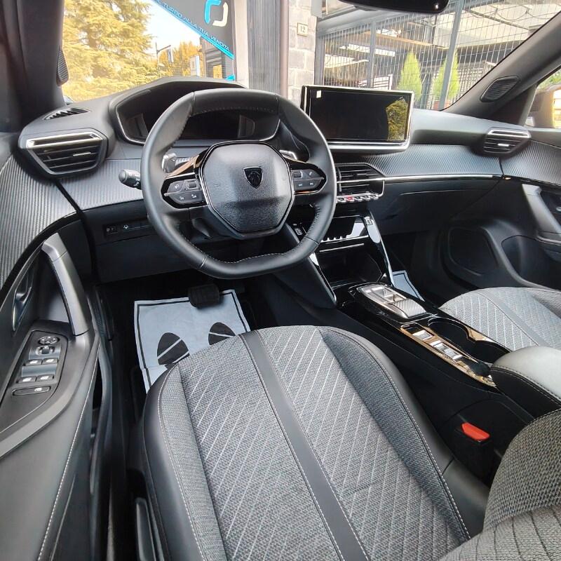 PEUGEOT 2008 2ª serie 2008 Hybrid 145 e-DCS6 A...
