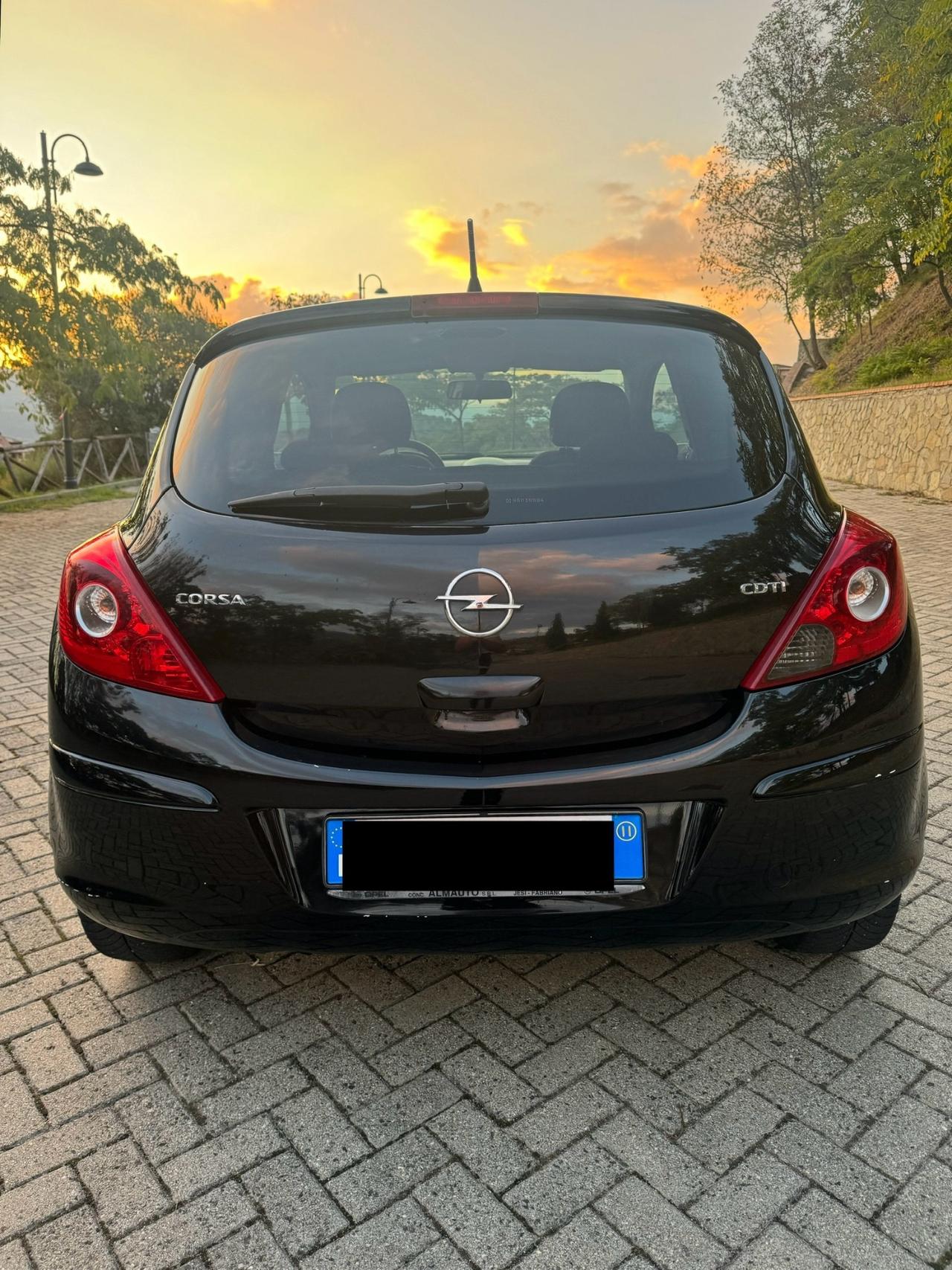 Opel Corsa 1.3 Multijet 75Cv 3Porte 2011