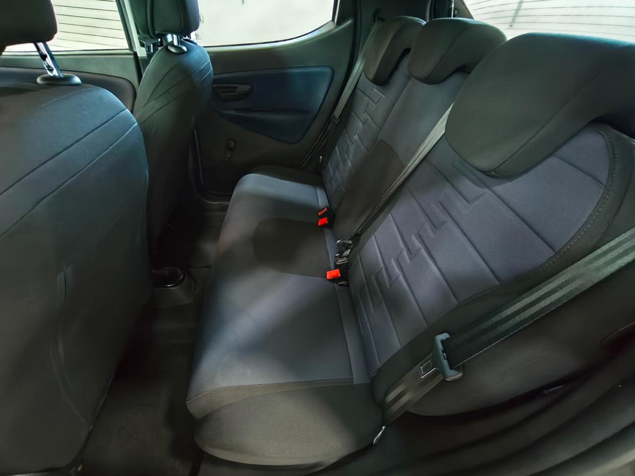 Lancia Ypsilon 1.0 FireFly 5 porte S&S Hybrid Gold Plus