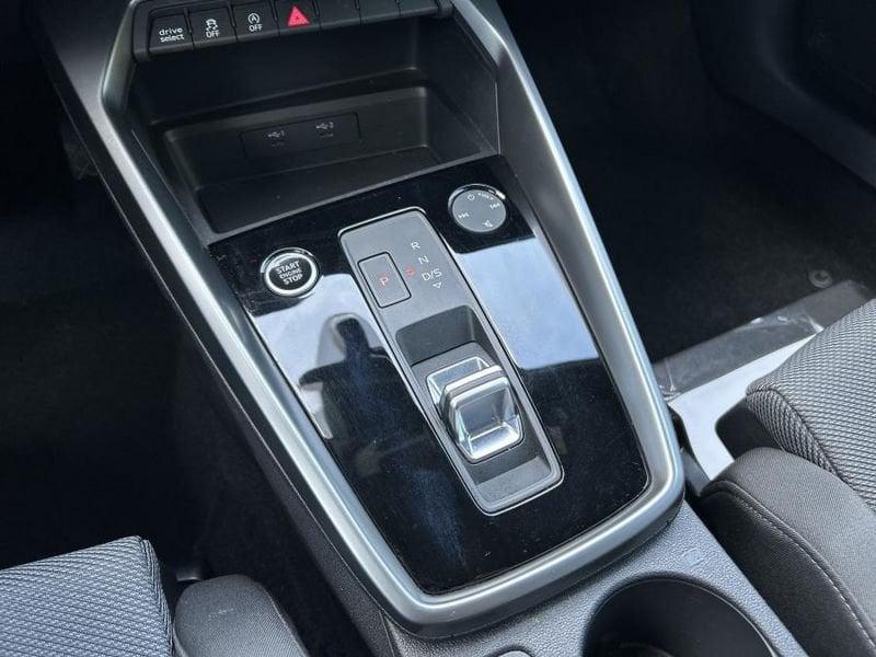 Audi A3 SPB 35 TFSI MHEV S tronic Sport Advanced 36 MILA KM!!