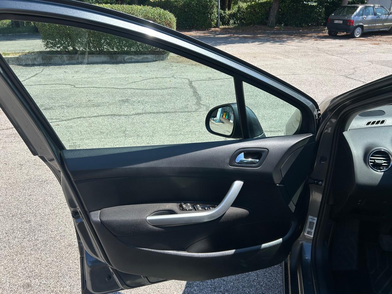 Peugeot 308 1.6 HDi 90CV FAP 5p. Premium