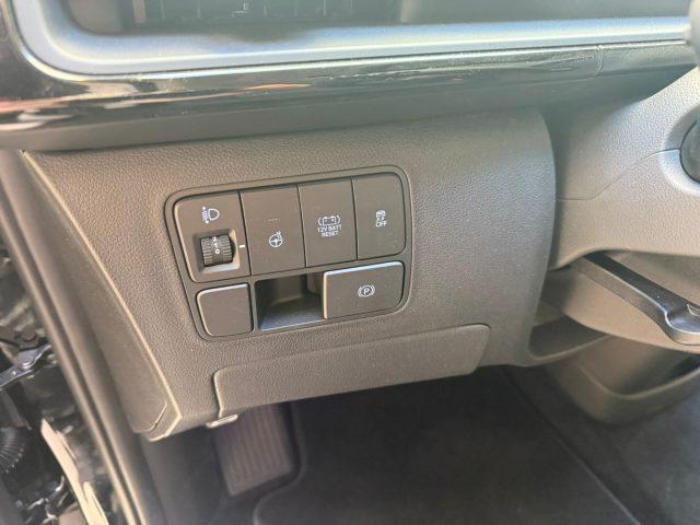 HYUNDAI Staria 1.6 HEV 225CV AT 2WD 7 posti Luxury