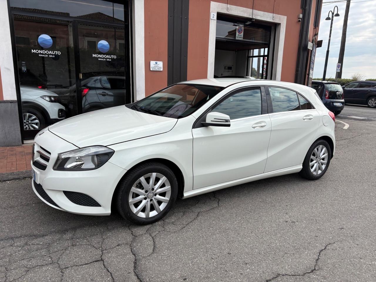 Mercedes-benz A 160 CDI Automatic Executive 2015