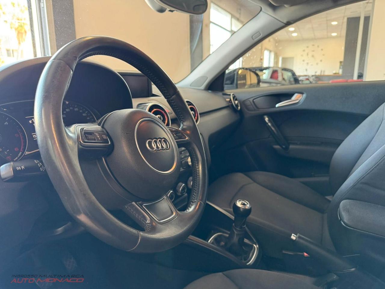 Audi A1 1.6 TDI 90cv S-line 2013