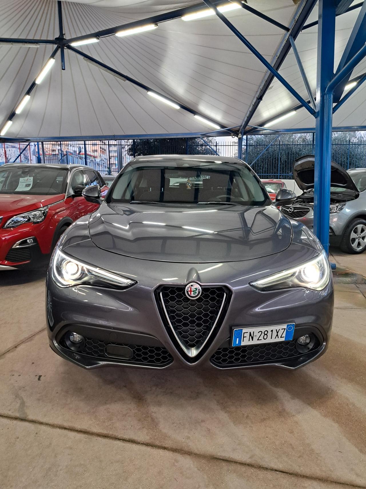 Alfa Romeo Stelvio 2.2 Turbodiesel 180 CV AT8 Q4 Business