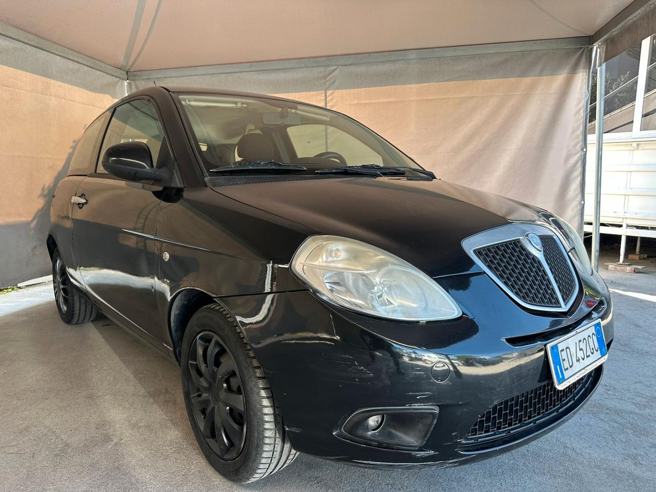 Lancia Ypsilon 1.2 Versus