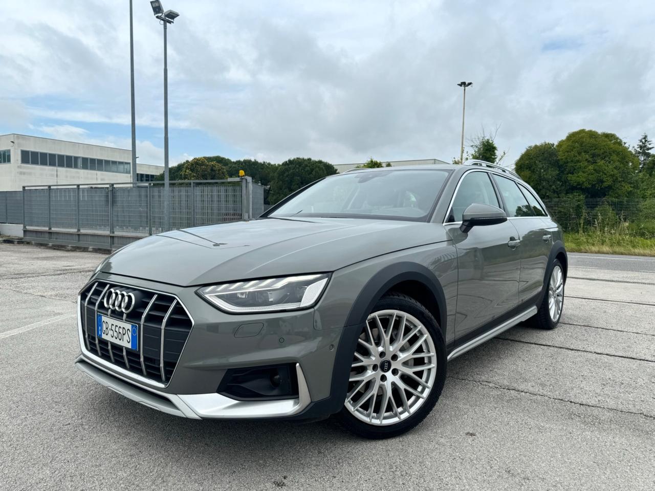 AUDI A4 ALLROAD 2.0 Tdi -Virtual Led Ambient 19