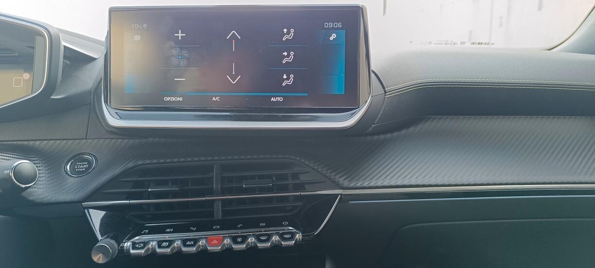 Peugeot 2008 BlueHDi 130 S&S EAT8 GT