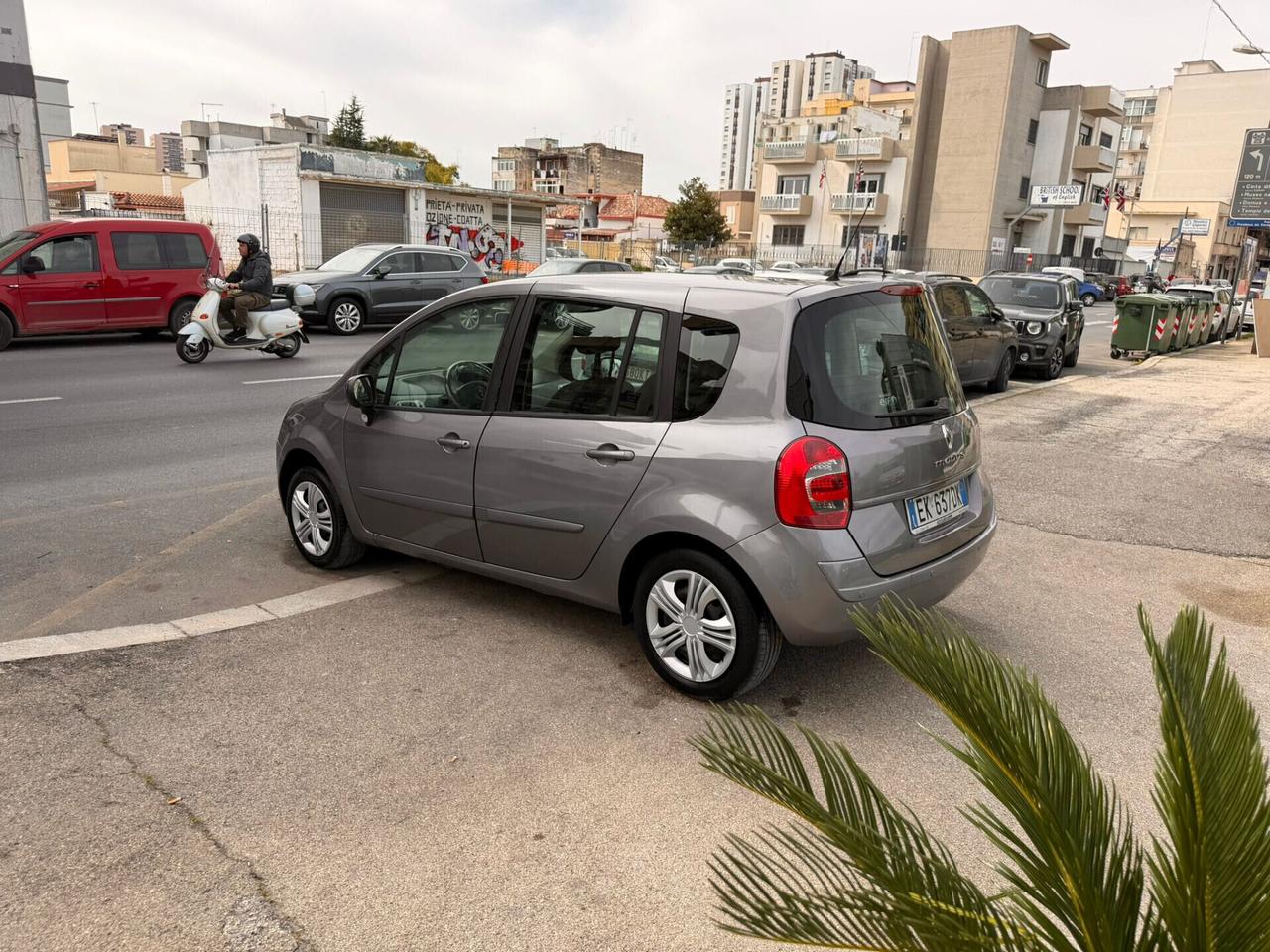 Renault Modus Grand 1.5 DIESEL - Anno 2011 - NEOPATENTATO