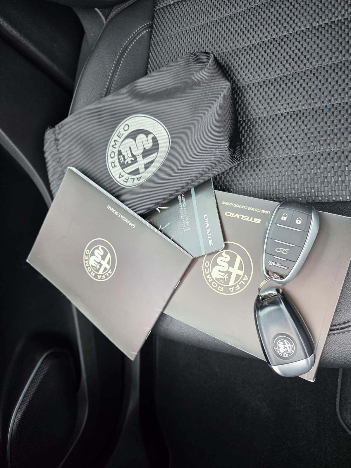 Alfa Romeo Stelvio 2.2 Turbodiesel 190 CV AT8 Q4 Sprint
