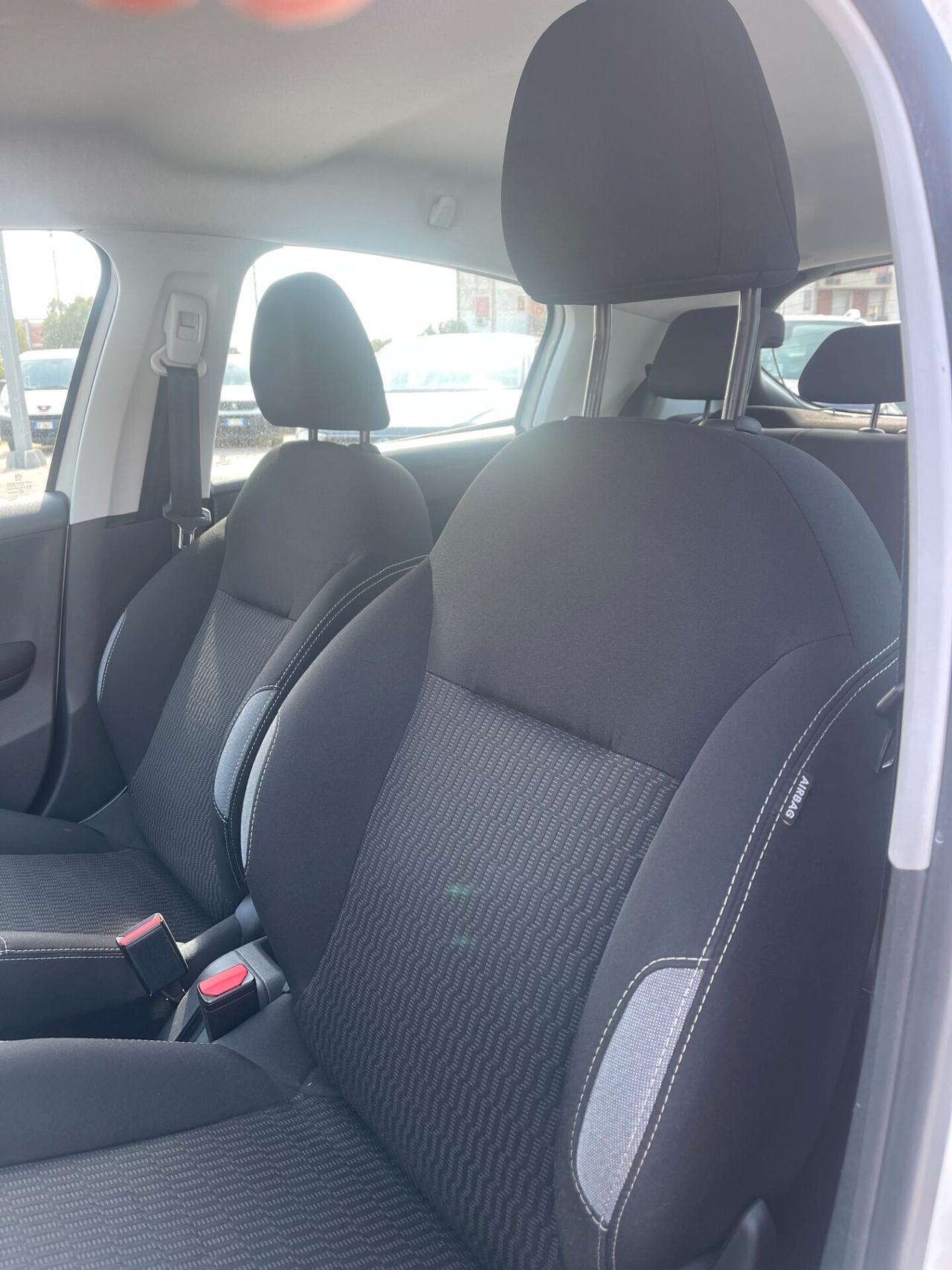 Peugeot 208 Allure