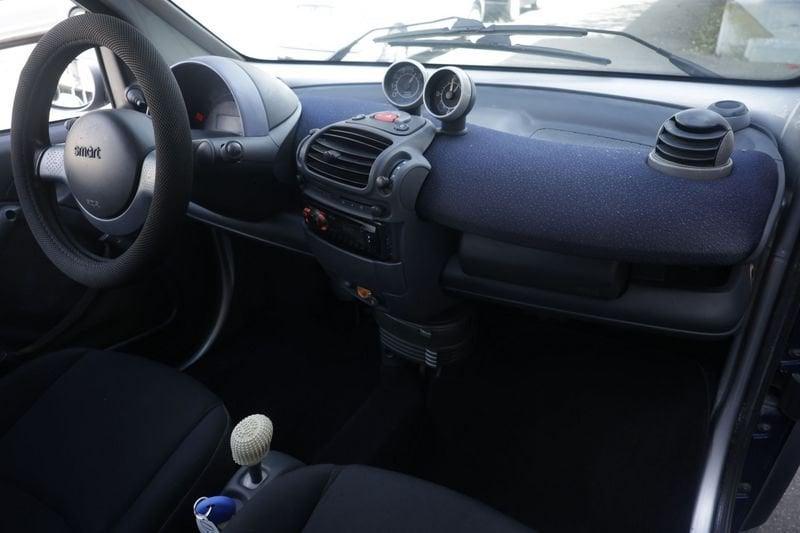 smart fortwo smart fortwo fortwo 700 coupé pure (45 kW) MOTORE NUOVO Unicoproprietario