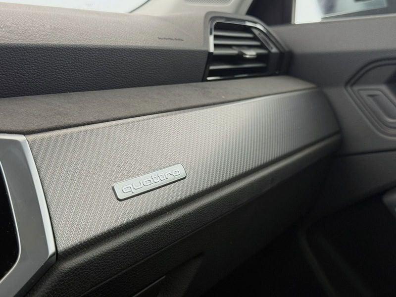 Audi Q3 RS Q3 quattro S tronic