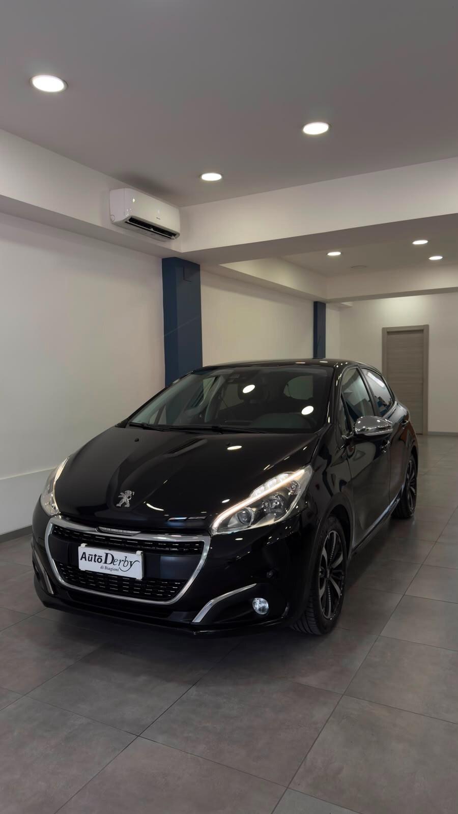 Peugeot 208 1.5 HDI 100 cv Signature