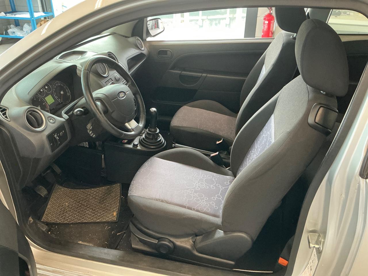 Ford Fiesta 1.2 16V 3p. Clever