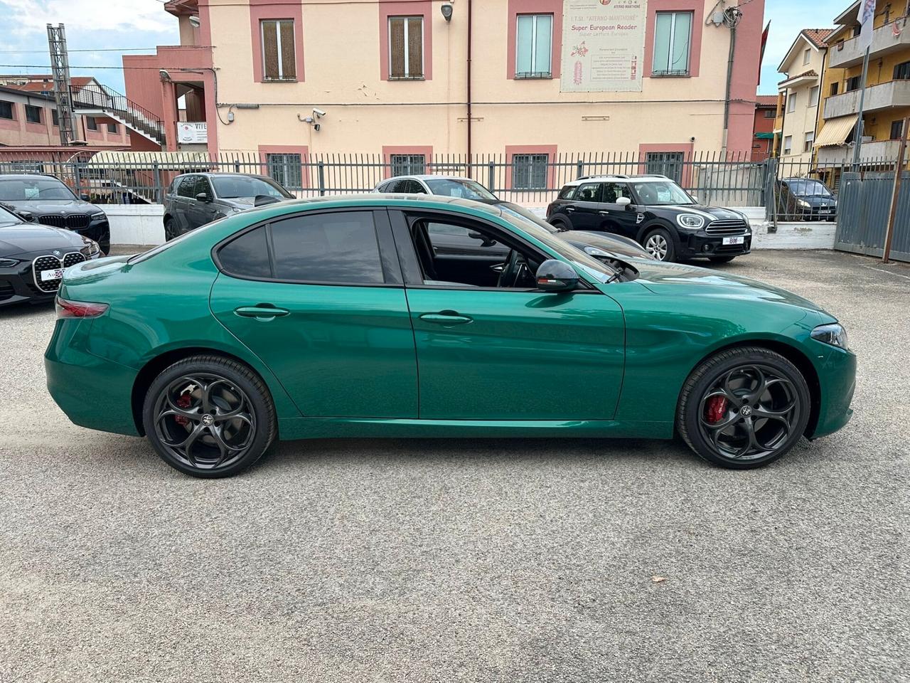 ALFA ROMEO GIULIA TRIBUTO ITALIANO 2.0 TURBO 280 CV AT8 AWD Q4