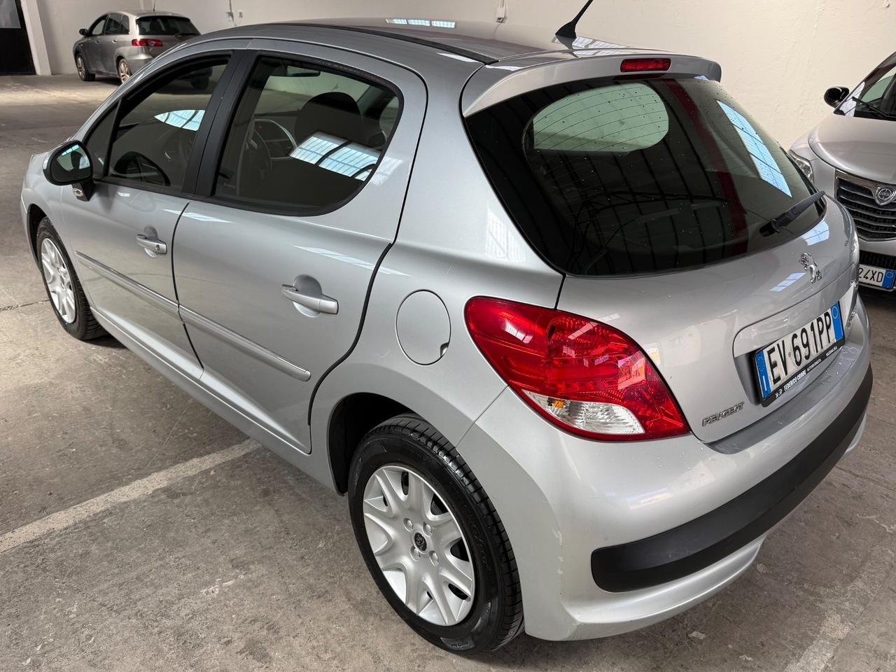 Peugeot 207 Plus 1.4 HDi 70CV 5 porte - 2014