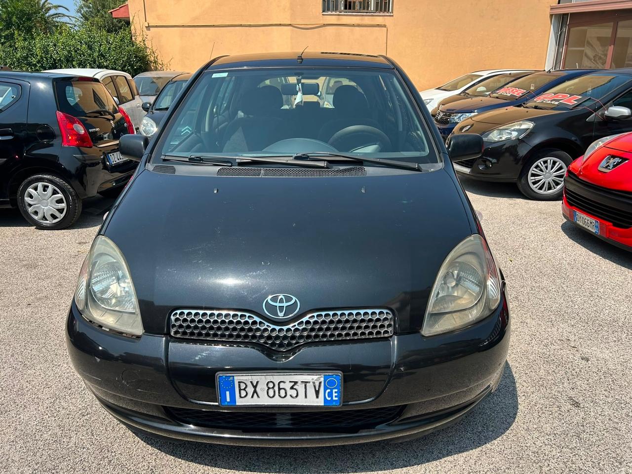 Toyota Yaris 1.0i 16V cat 5 porte Sol
