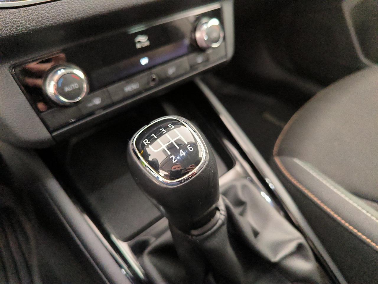 Skoda Kamiq 1.0 tsi scoutline 110cv