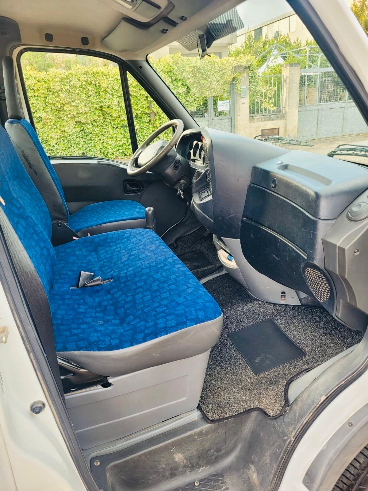 Iveco Daily 29L10 2.3 Hpi TDI PC Cassonato