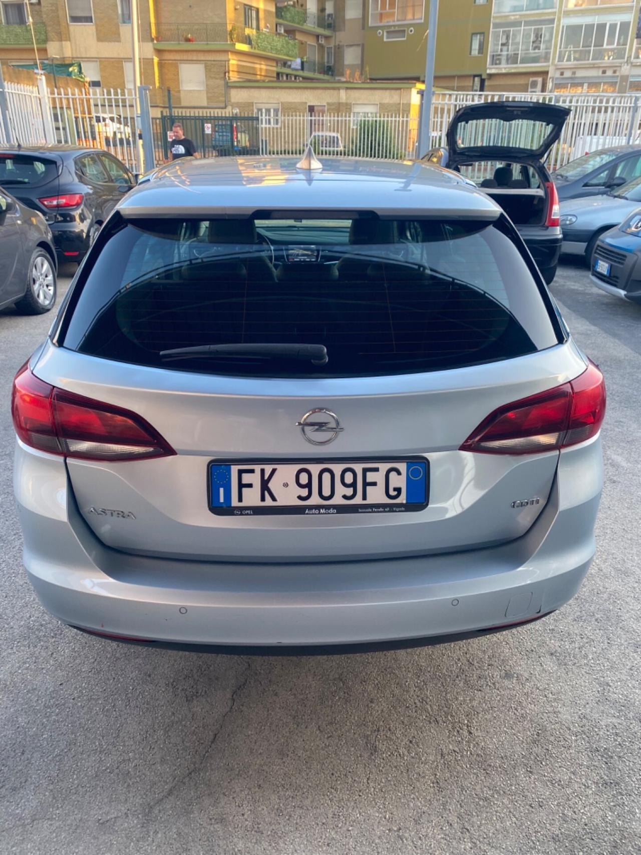 Opel Astra 1.6 CDTi 2017 Automatica Full Navi Led