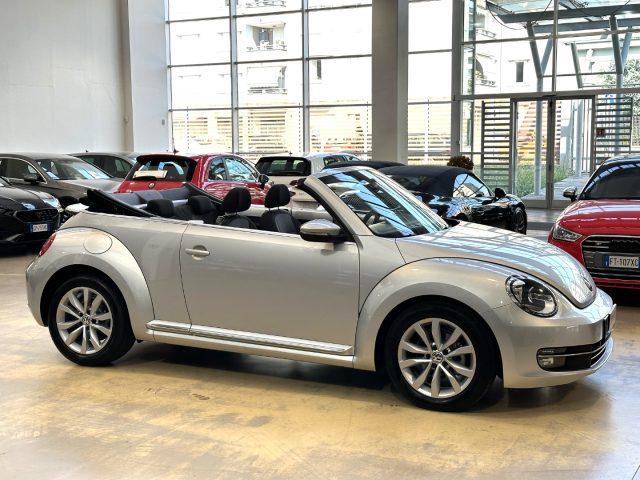 VOLKSWAGEN Maggiolino Cabrio 1.6 TDI DSG Design - Unico Proprietario