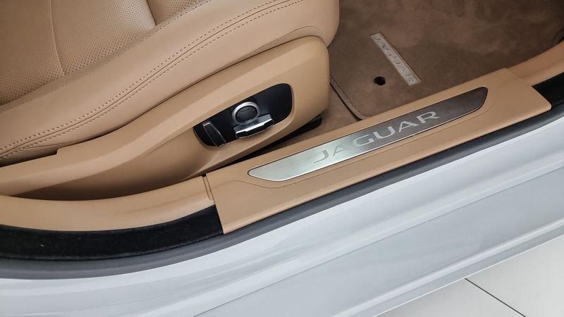 Jaguar XF Sportbrake 2.0 D 204 CV aut. S