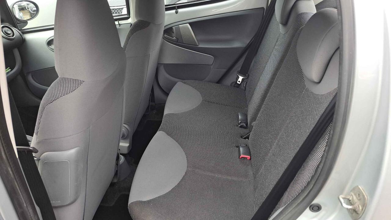 Peugeot 107 1.0 68CV 5p. Urban Move
