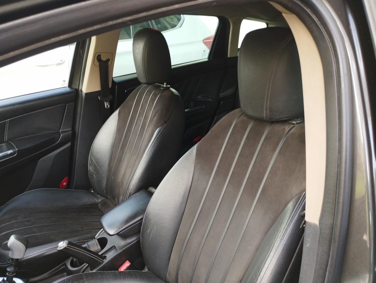 Lancia Delta 1.6 MJT DPF Argento