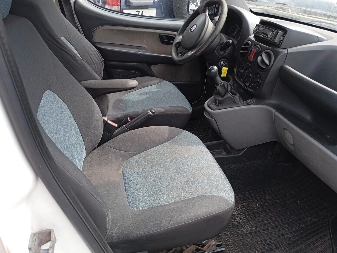 Fiat Doblò 1.9 MJ Cargo Lamierato SX-2008