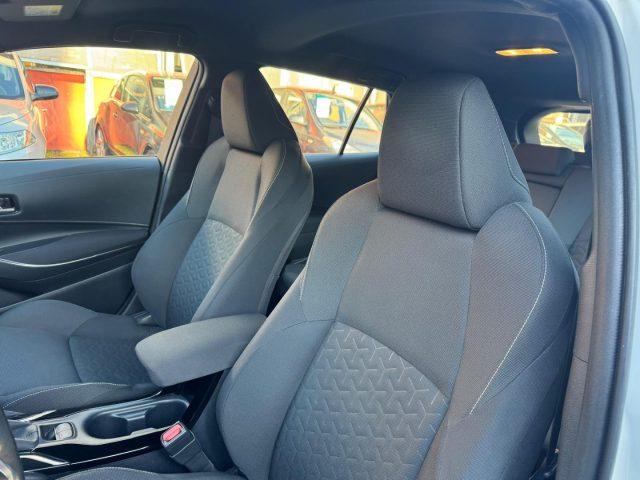 TOYOTA Corolla Touring 1.8 Hybrid Business(AUTOCARRO N1)