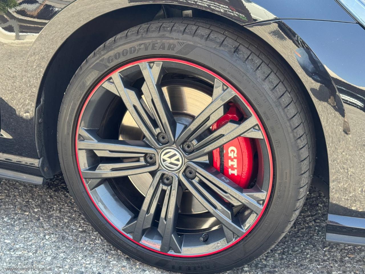 VOLKSWAGEN Golf GTI Perf. 2.0 245CV TSI DSG 5p. BMT
