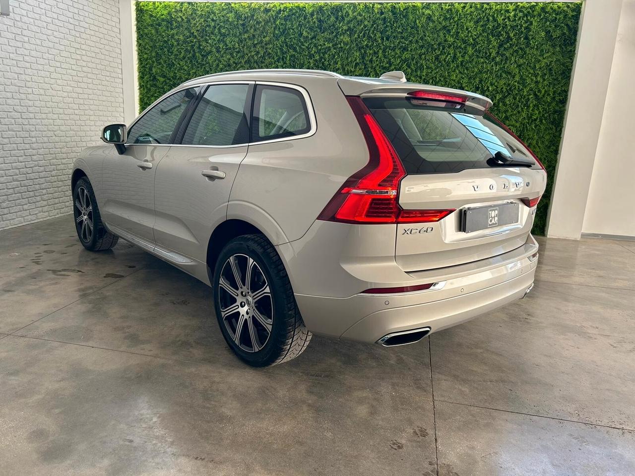 Volvo XC 60 XC60 B4 (d) AWD Geartronic Momentum Pro