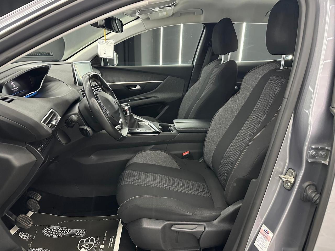 Peugeot 3008 BlueHDi 130 S&S Allure