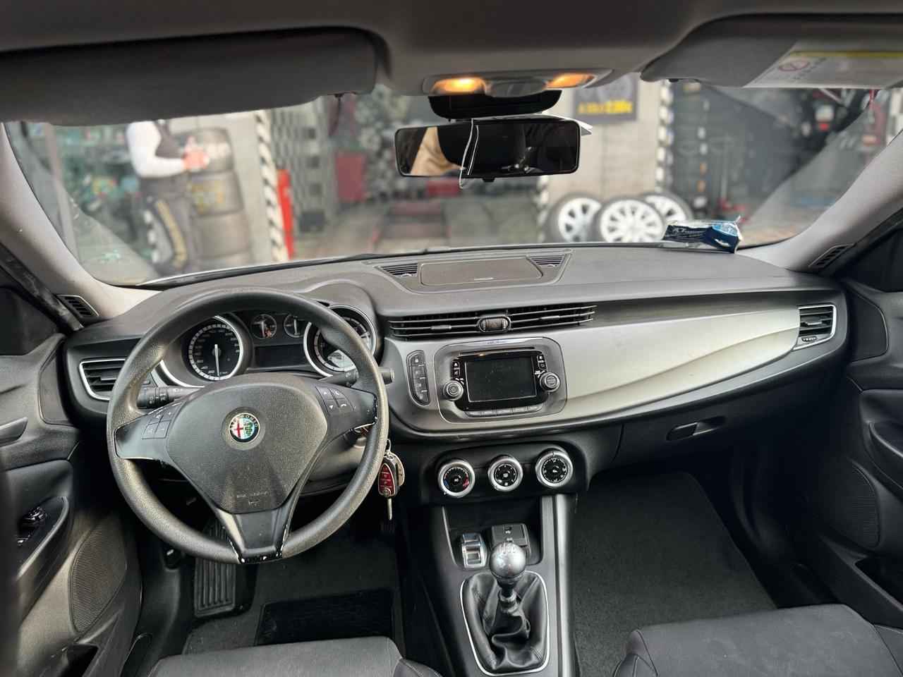 Alfa Romeo Giulietta 1.6 JTDm-2 105 CV Distinctive