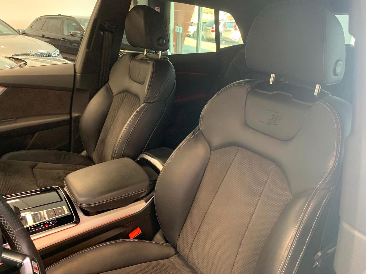Audi Q8 50 TDI S-LINE INTERNO/ESTERNO