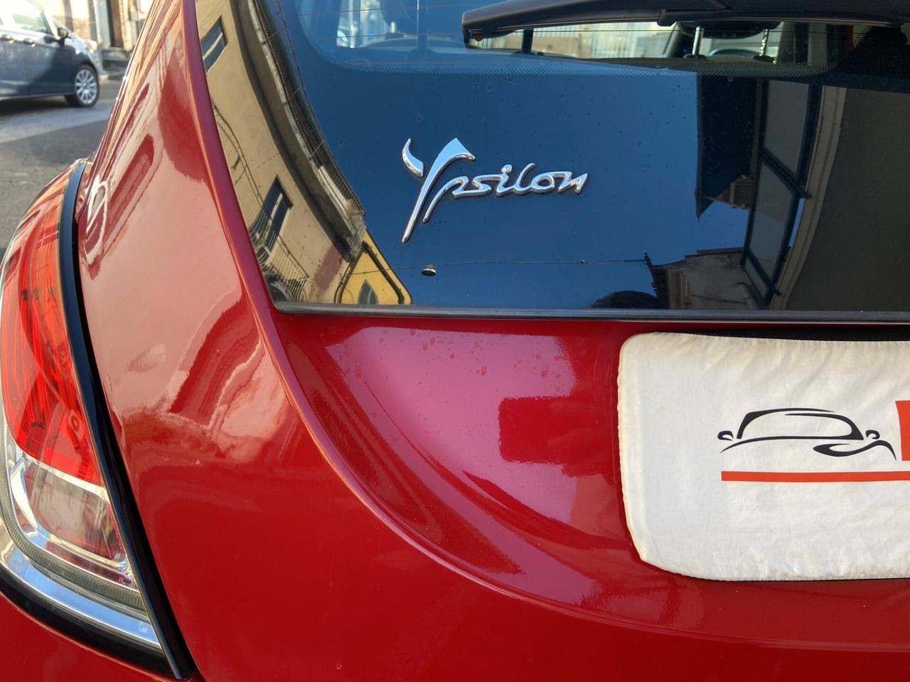 Lancia Ypsilon 1.3 MJT 16V 95 CV 5 porte S&S Silver
