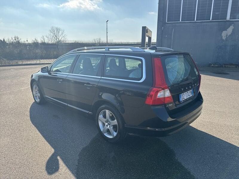 Volvo V70 V70 2.4 D5 Momentum